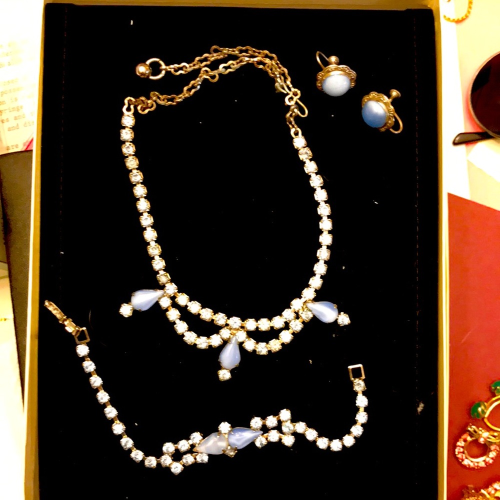 Vintage Baby Blue 💙Moonstone Rhinestone Necklace Earrings Bracelet Set 💙